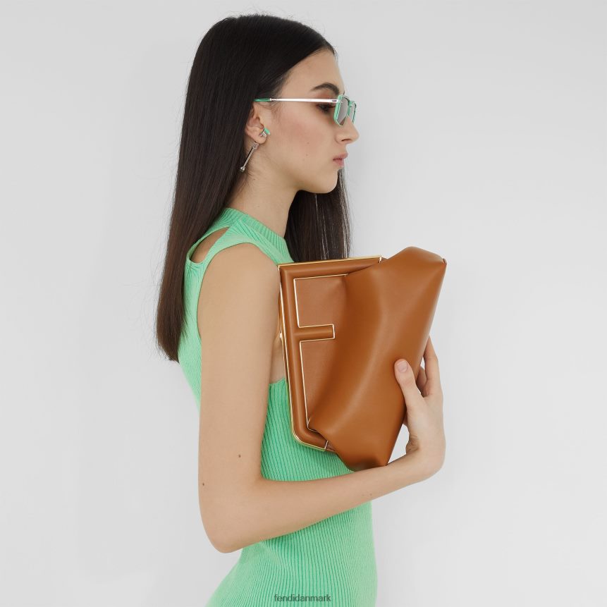 lille lædertaske Kvinder Fendi tilbehør Brun A44V2D573