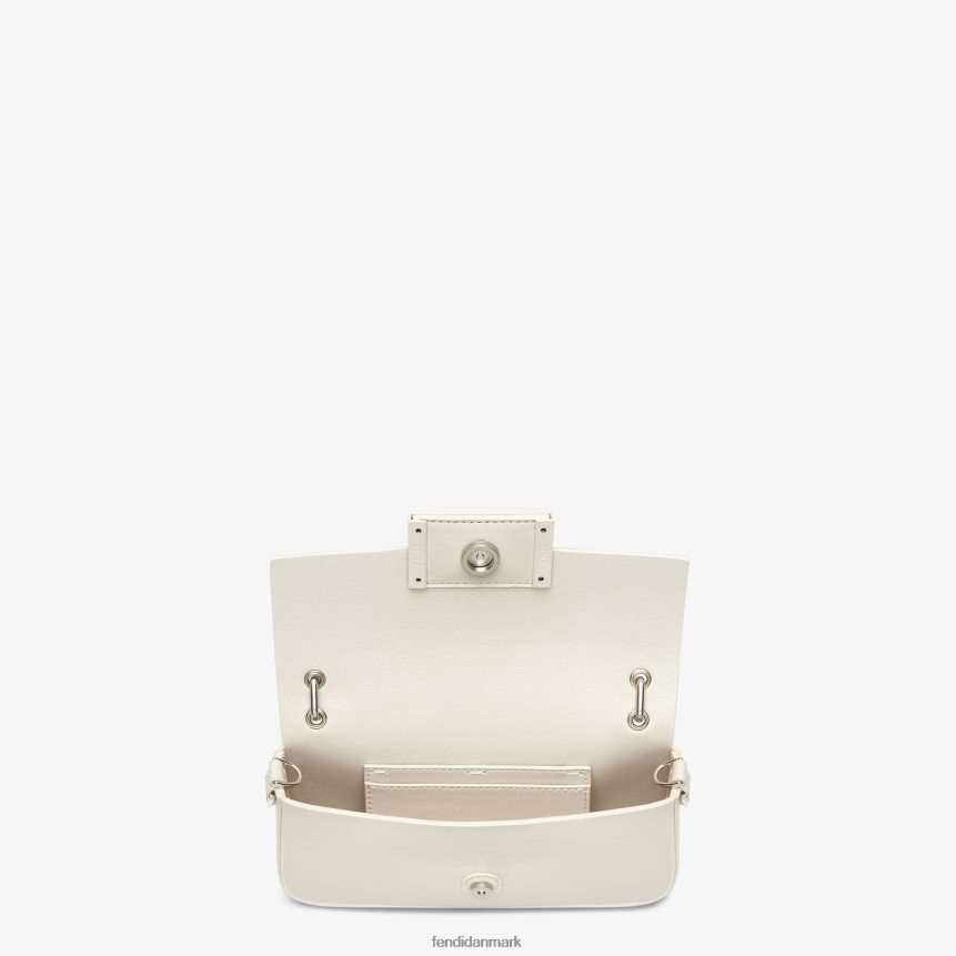 patent læder taske Kvinder Fendi tilbehør hvid A44V2D737