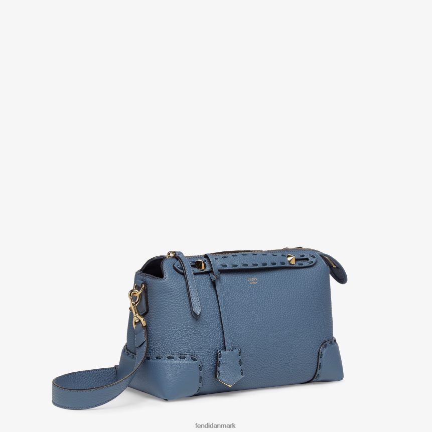 selleria boston taske med oversize syninger Kvinder Fendi tilbehør blå A44V2D745
