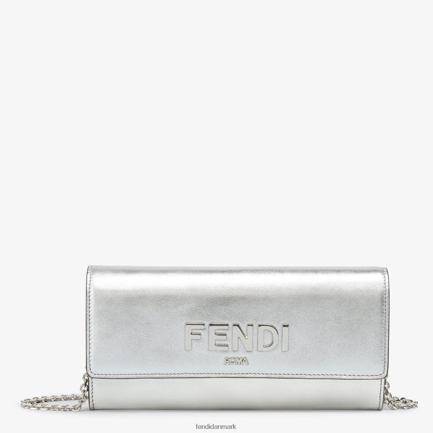 kontinental med kæde læder pung Kvinder Fendi tilbehør sølv A44V2D1440