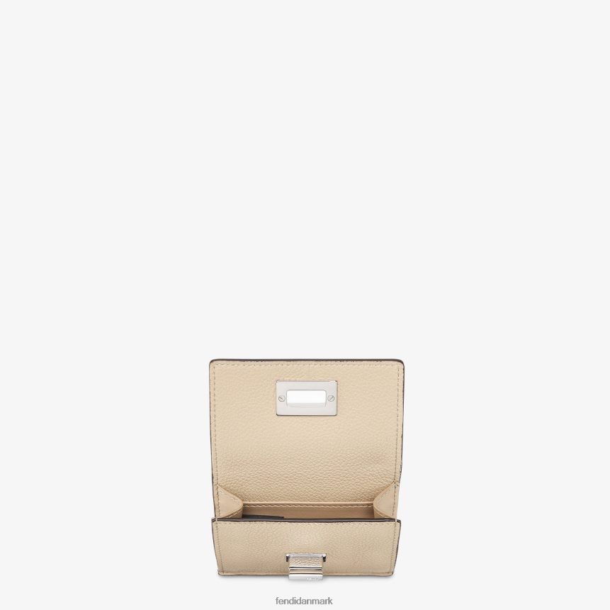 peekaboo mikro trifold læder pung Kvinder Fendi tilbehør beige A44V2D1543