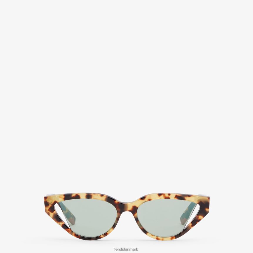 modeshow solbriller Kvinder Fendi tilbehør mode A44V2D365